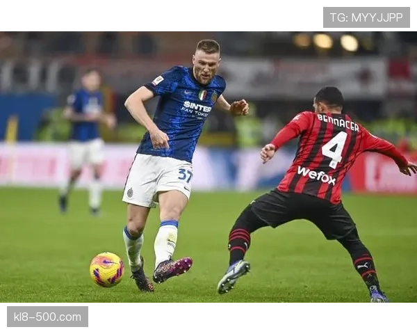 奈梅亨着重防线调整 赛季初引援增强后防稳定性见成效 奈梅亨着重防线调整 赛季初引援增强后防稳定性见成效